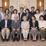 同窓会の集合写真をスムーズに撮るには？並び方・撮影時間・幹事の準備